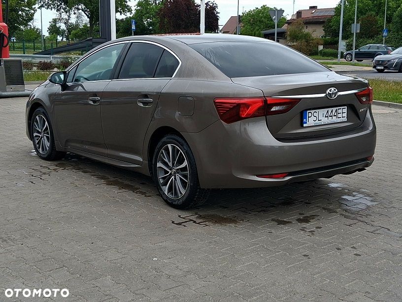 Toyota Avensis 1.8 Premium - 7
