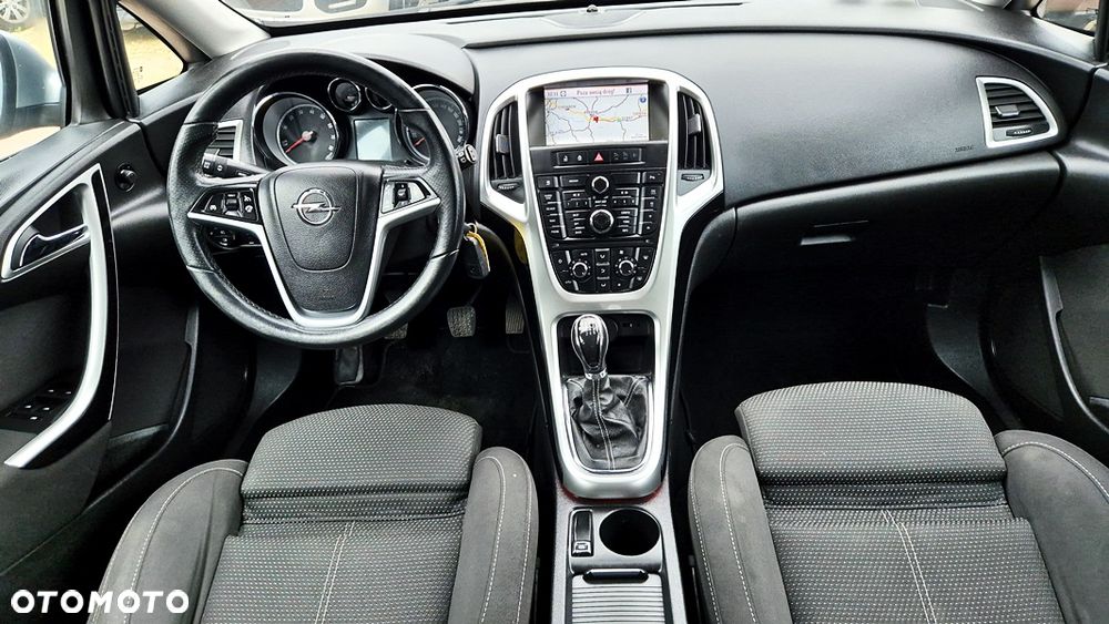 Opel Astra 1.4 T Cosmo - 31