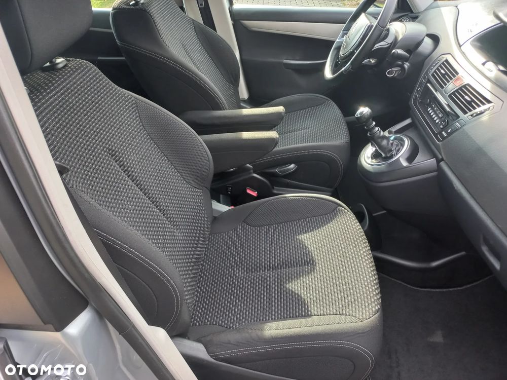 Citroën C4 Picasso 2.0 HDi FAP Exclusive - 26