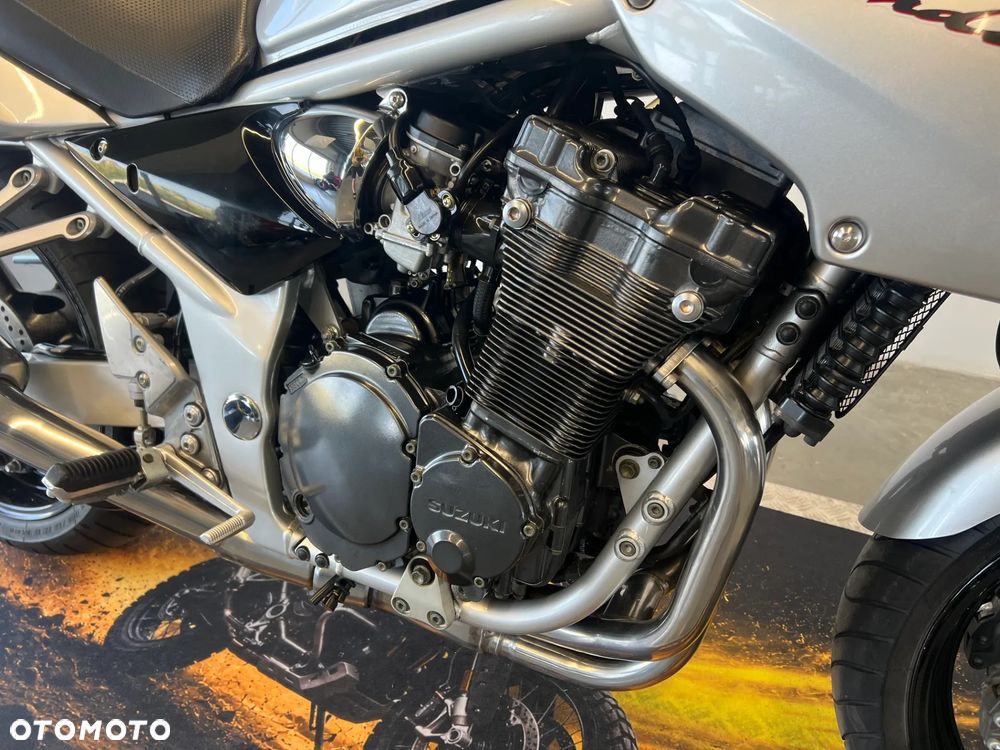 Suzuki Bandit - 25