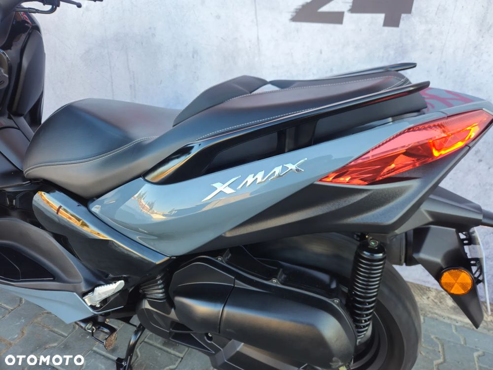 Yamaha X-max - 22