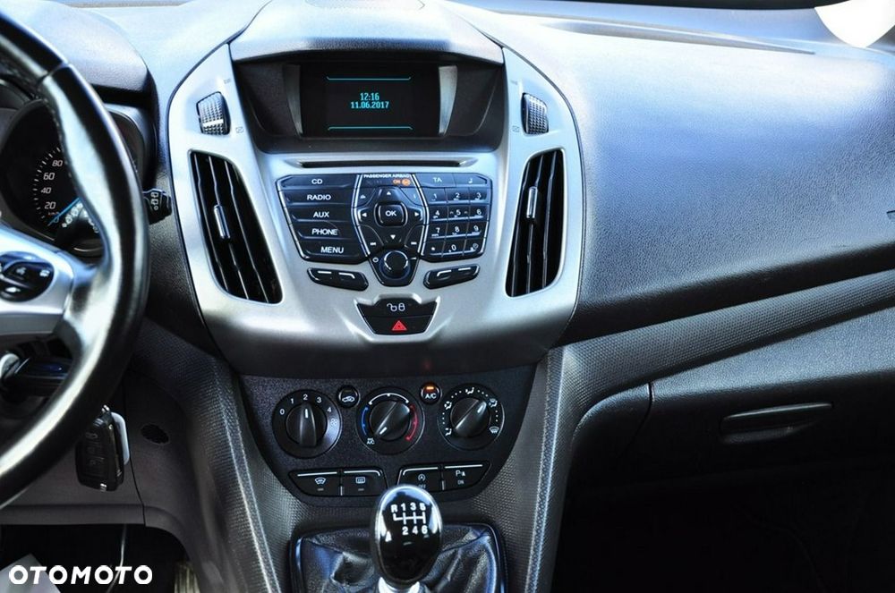 Ford Tourneo Connect - 33