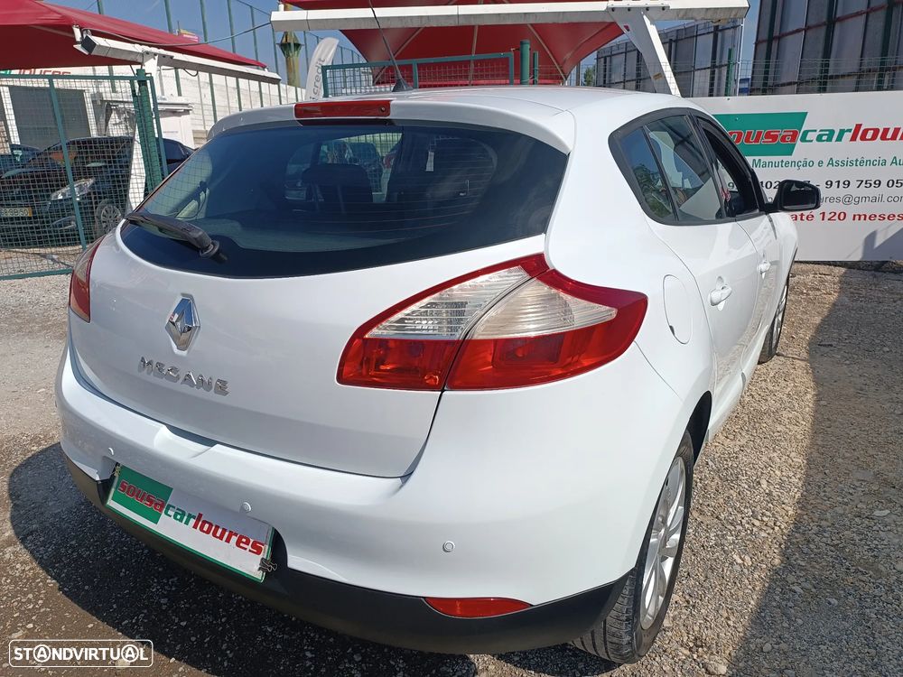 Renault Mégane 1.5 dCi Dynamique - 8