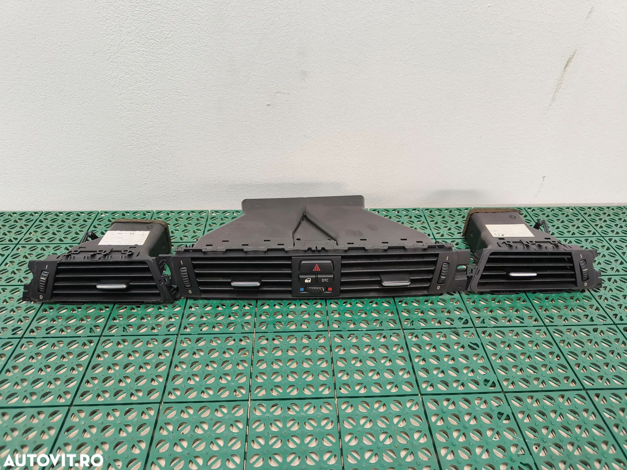 Grile aerisire bord BMW E90/91/92 de Europa - 1