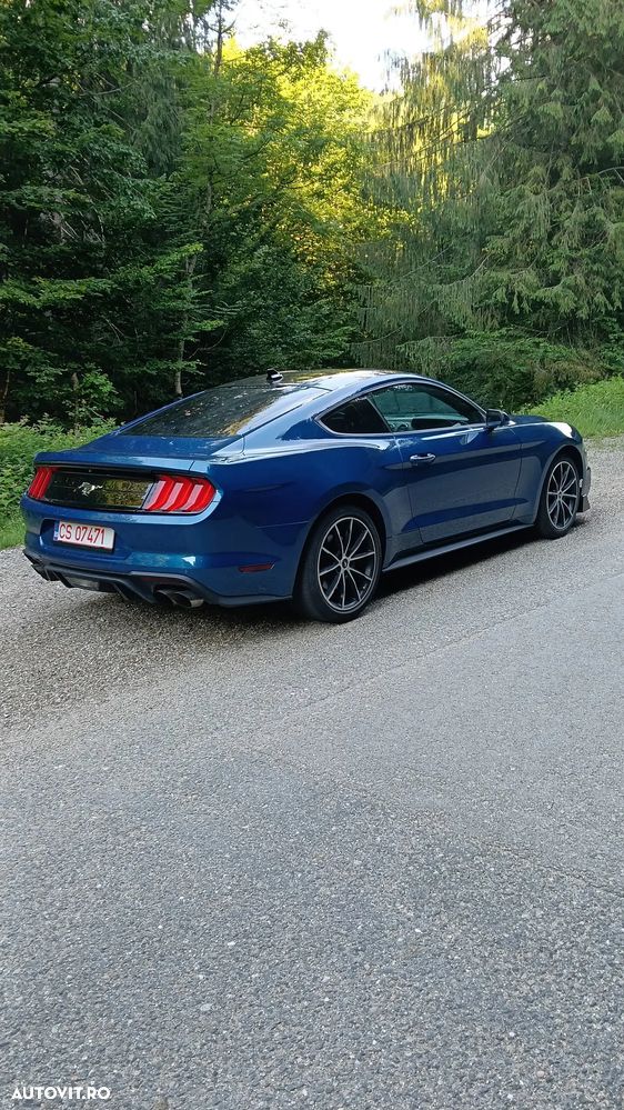 Ford Mustang 2.3 Eco Boost Aut. - 3