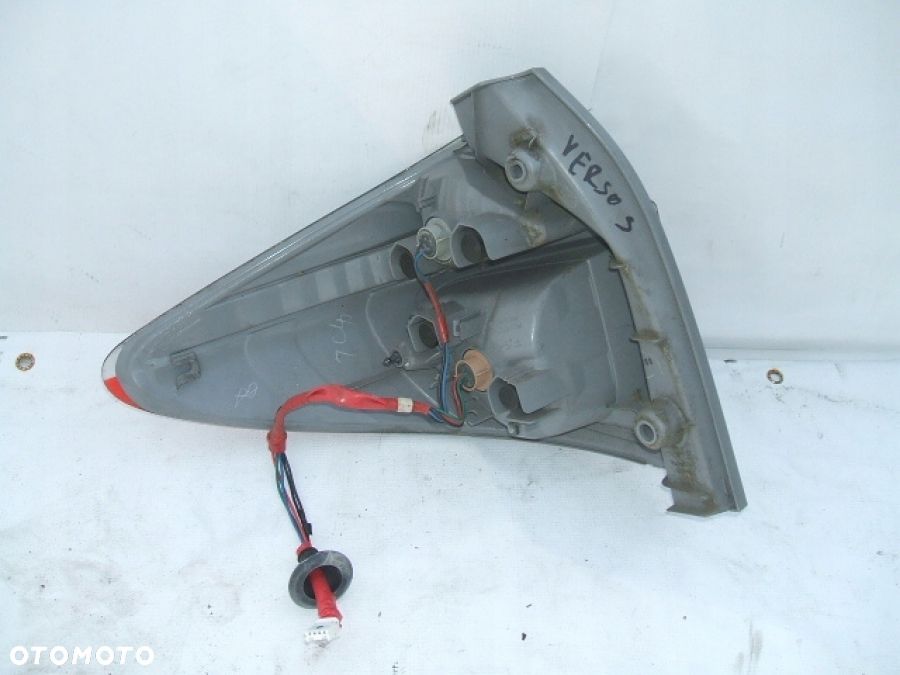 TOYOTA VERSO S VERSO-S LAMPA TYŁ TYLNA lewa - 7