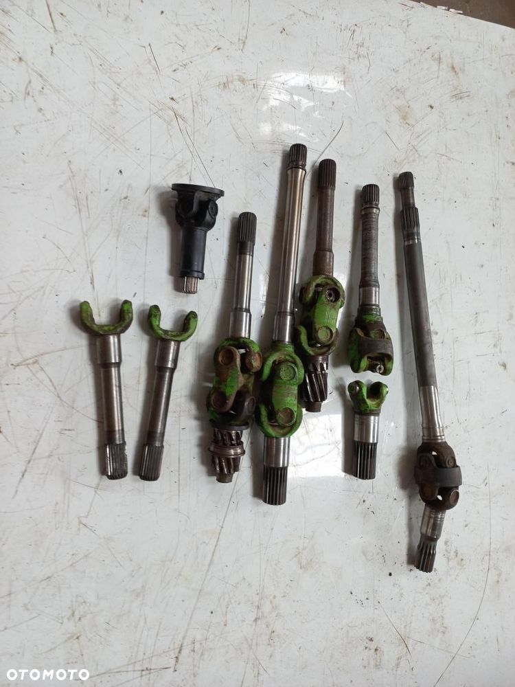 Półoś MERLO krótka długa do ładowarki teleskopowej  kszyżak,łącznik bob cat massey - 6