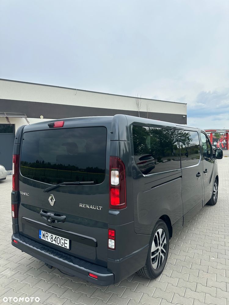 Renault Trafic Grand 2.0 dCi EDC - 4