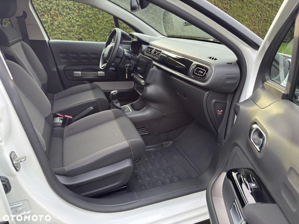 Citroën C3 1.2 PureTech Shine - 15