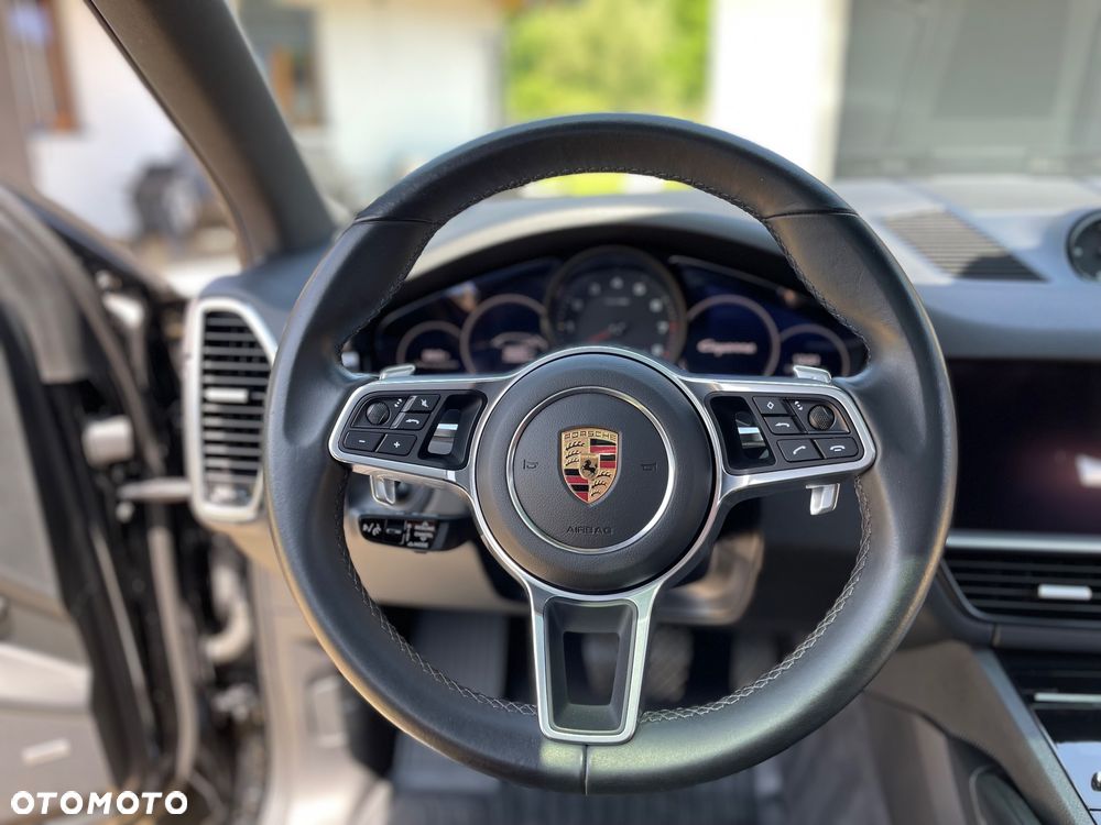 Porsche Cayenne Standard - 15