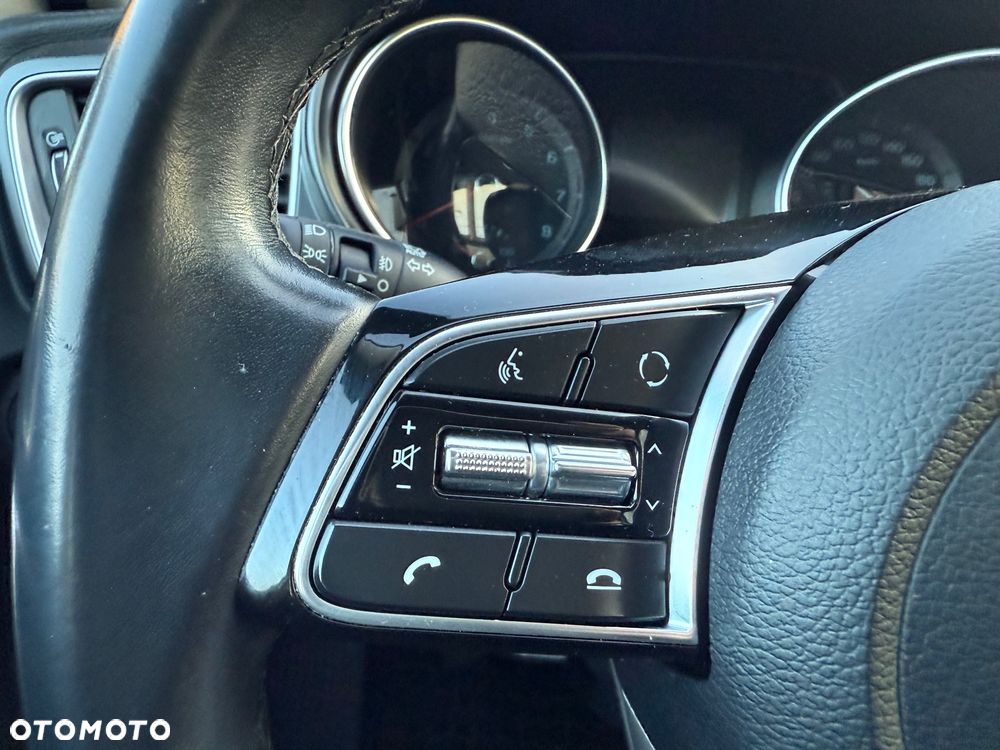 Kia Ceed 1.4 T-GDI L - 17