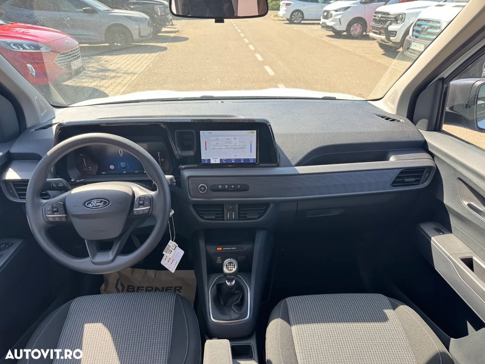 Ford Courier - 12