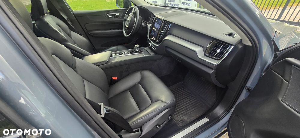 Volvo XC 60 B5 B Geartronic RDesign - 16