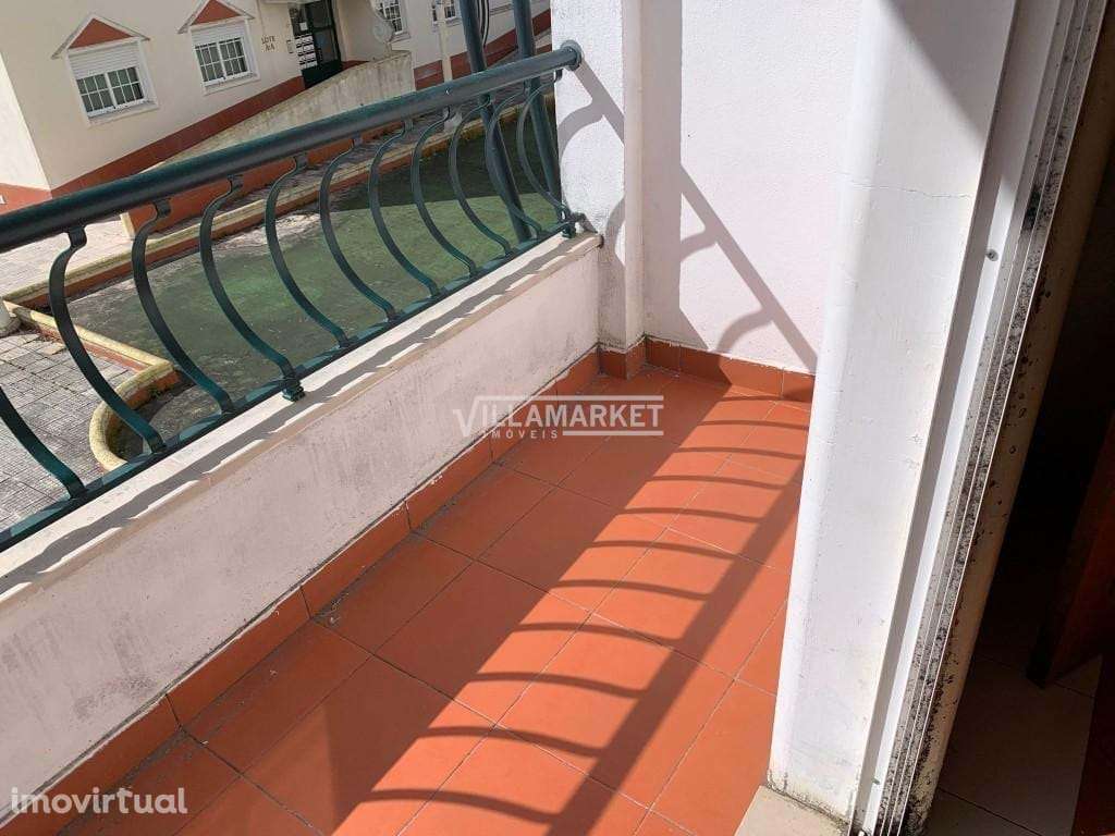 Apartamento T3 da banca situado na Urbanização Cerrado dos Ciprestes e - Grande imagem: 4/16