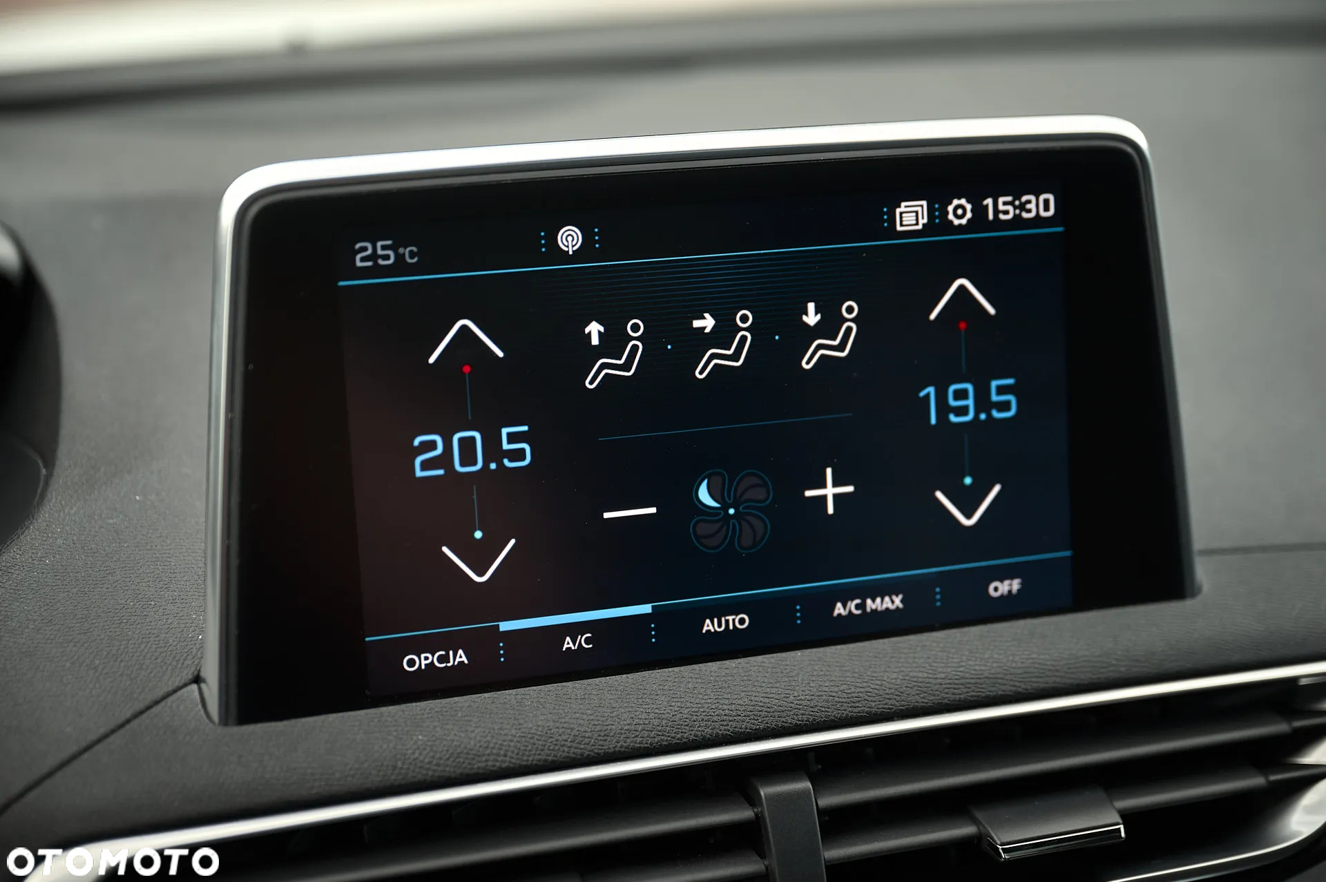 Peugeot 3008 1.5 BlueHDi GT S&S - 32