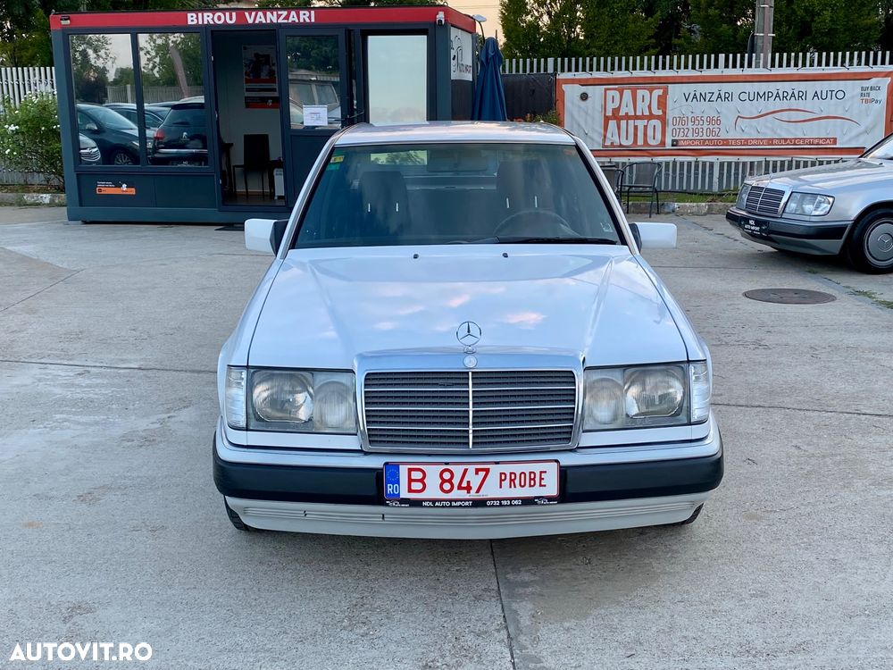Mercedes-Benz W124 - 12