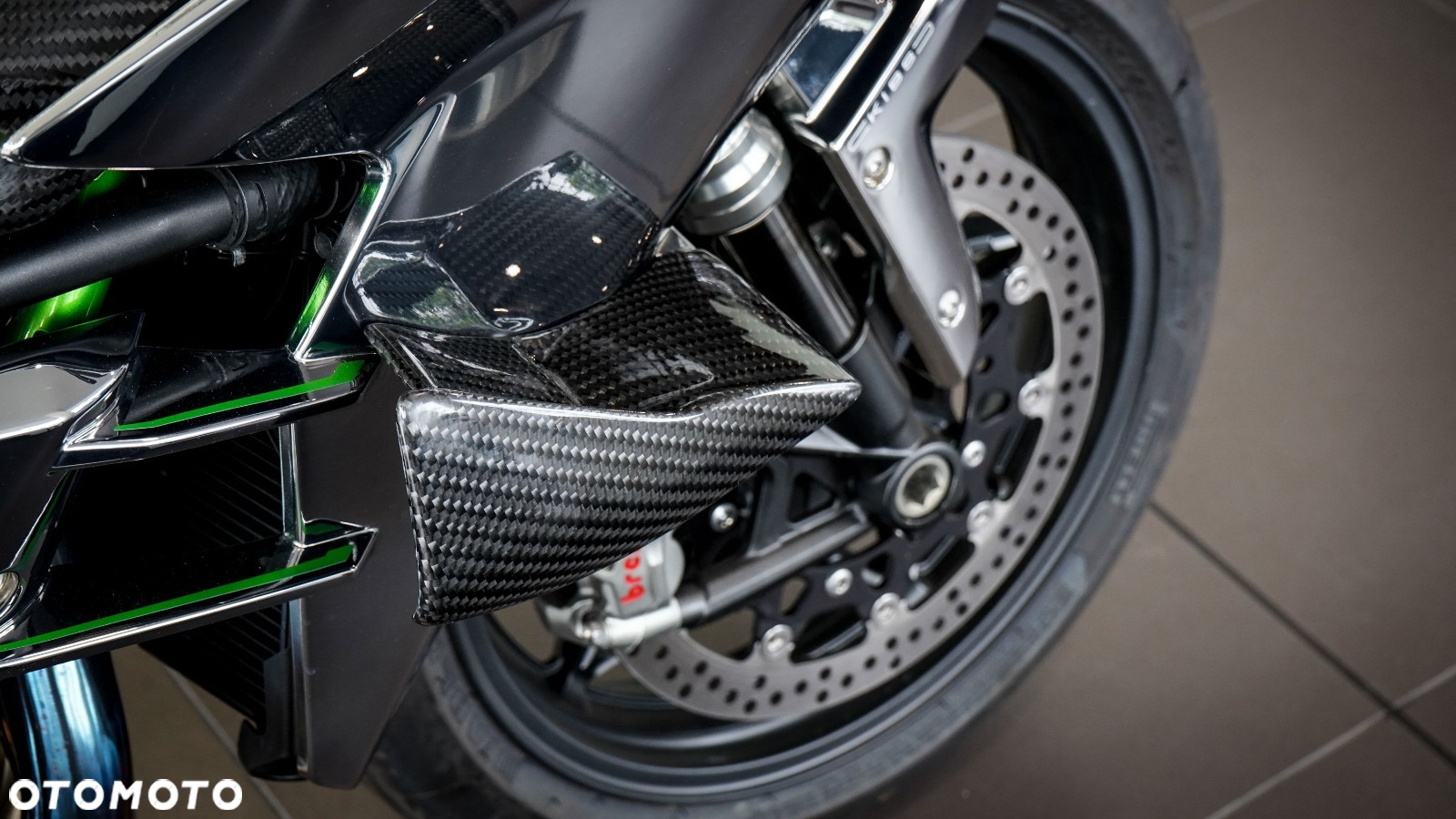 Kawasaki H2 - 27