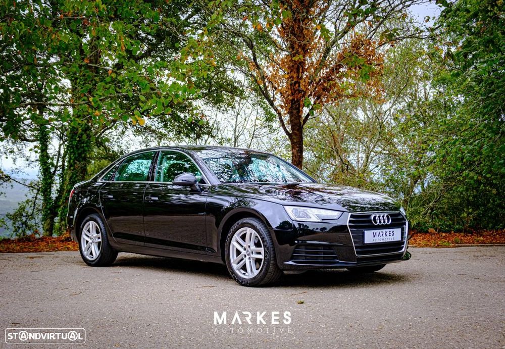 Audi A4 2.0 TDI Design S tronic - 1