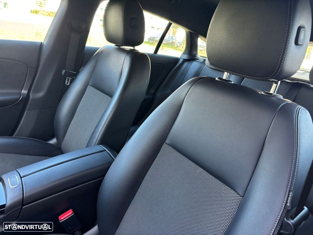 Mercedes-Benz CLA 180 d Shooting Brake AMG Line Aut. - 22