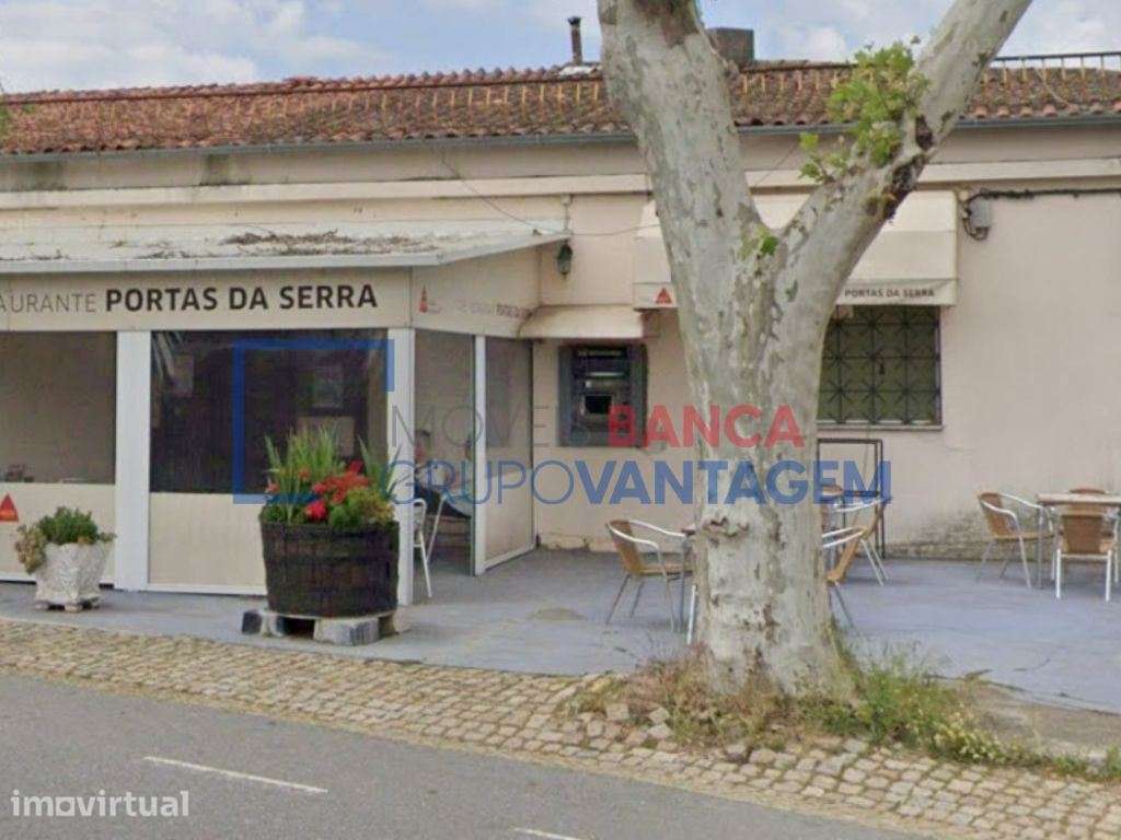 Moradia T3 + Restaurante em Salgueiro do Campo, Castelo Branco. - Grande imagem: 4/5