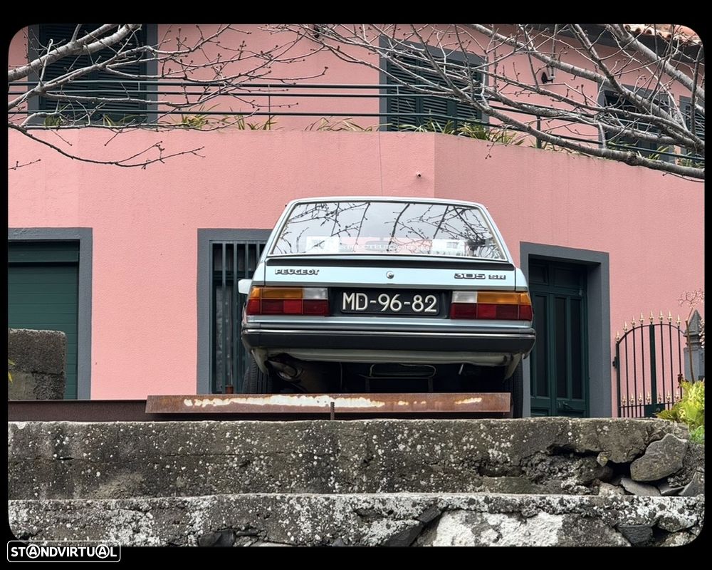 Peugeot 305 - 7