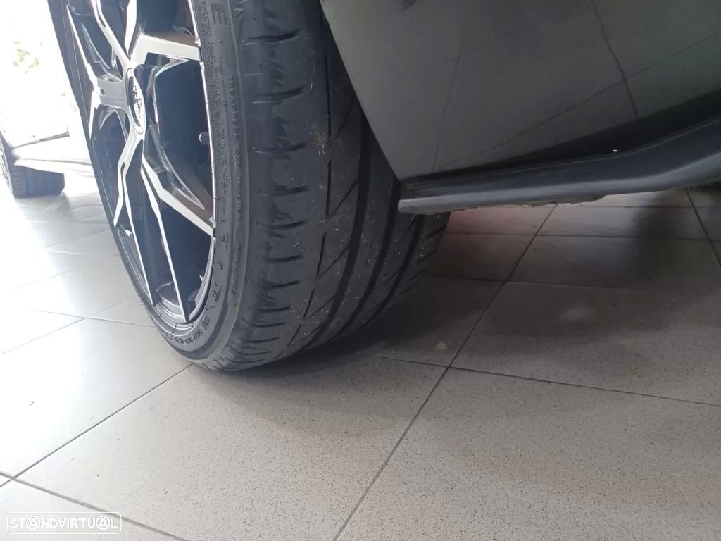 VW Golf 2.0 TSi GTi - 35