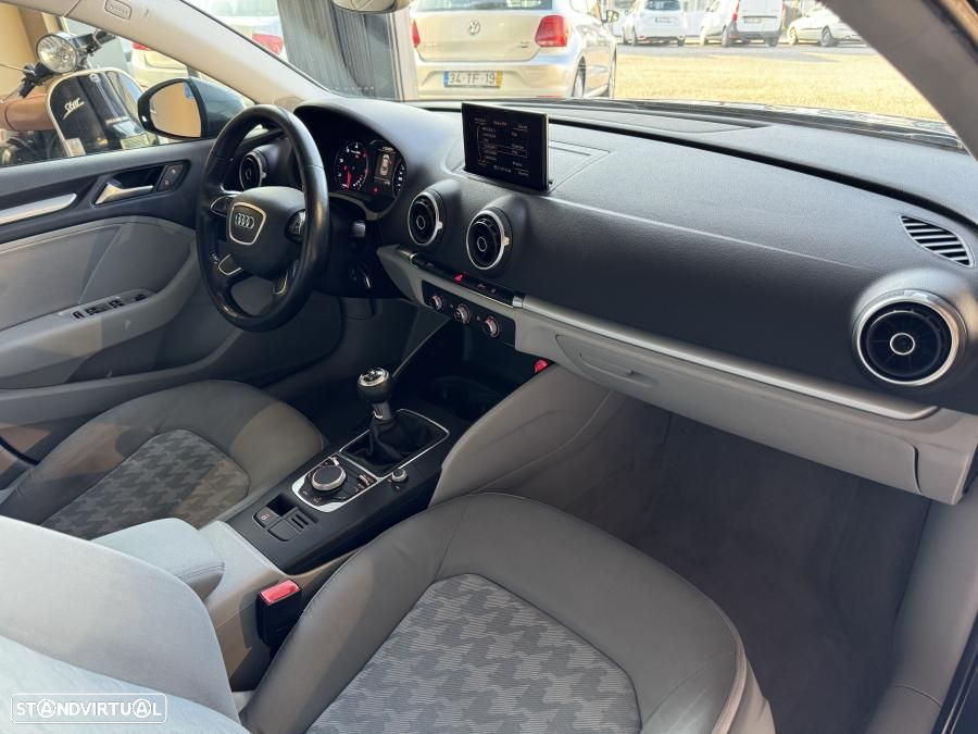 Audi A3 Sportback - 20