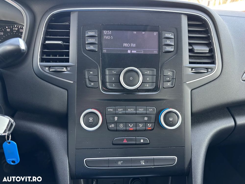 Renault Megane TCE 114 GPF Life - 22