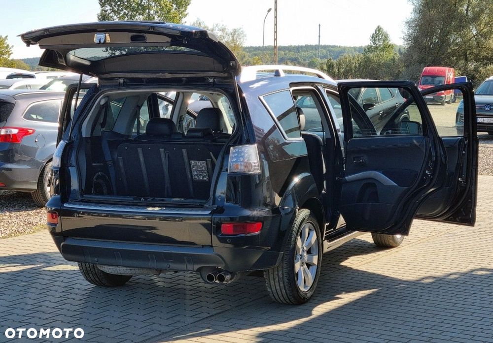 Mitsubishi Outlander - 7