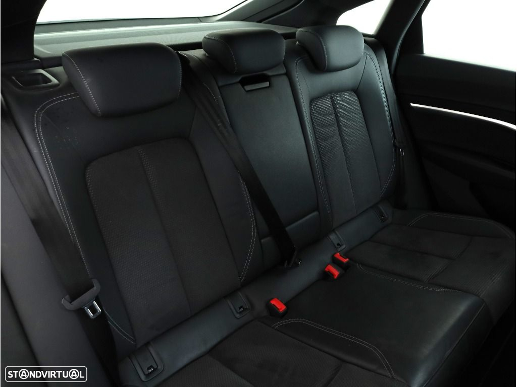 Audi e-tron Sportback 55 quattro S line - 28