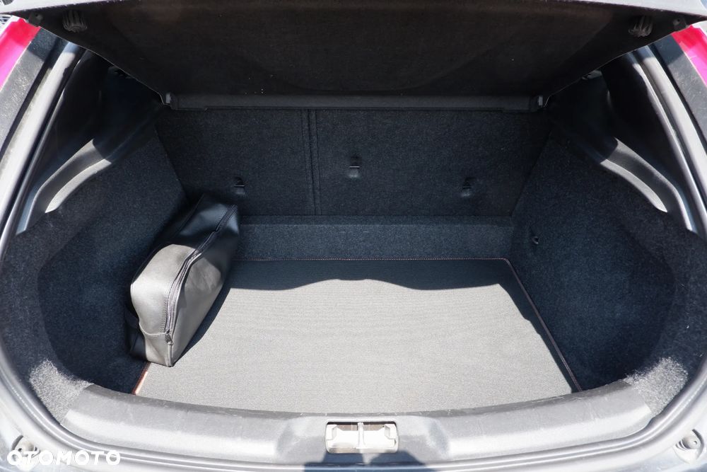 Volvo V40 D2 Powershift Ocean Race - 13