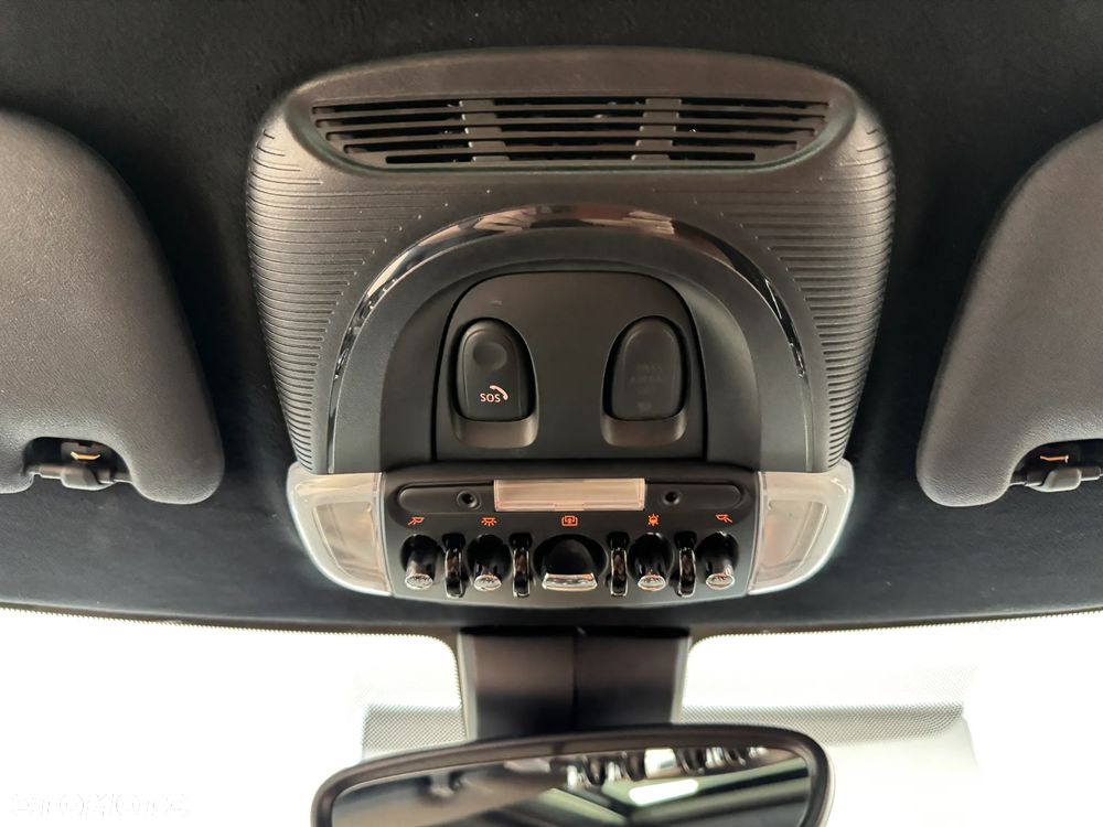 MINI John Cooper Works ALL4 sport - 21