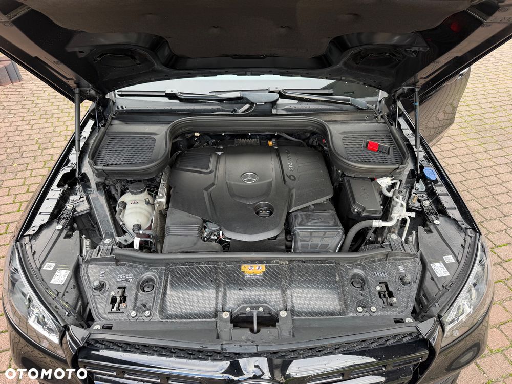 Mercedes-Benz GLS - 26