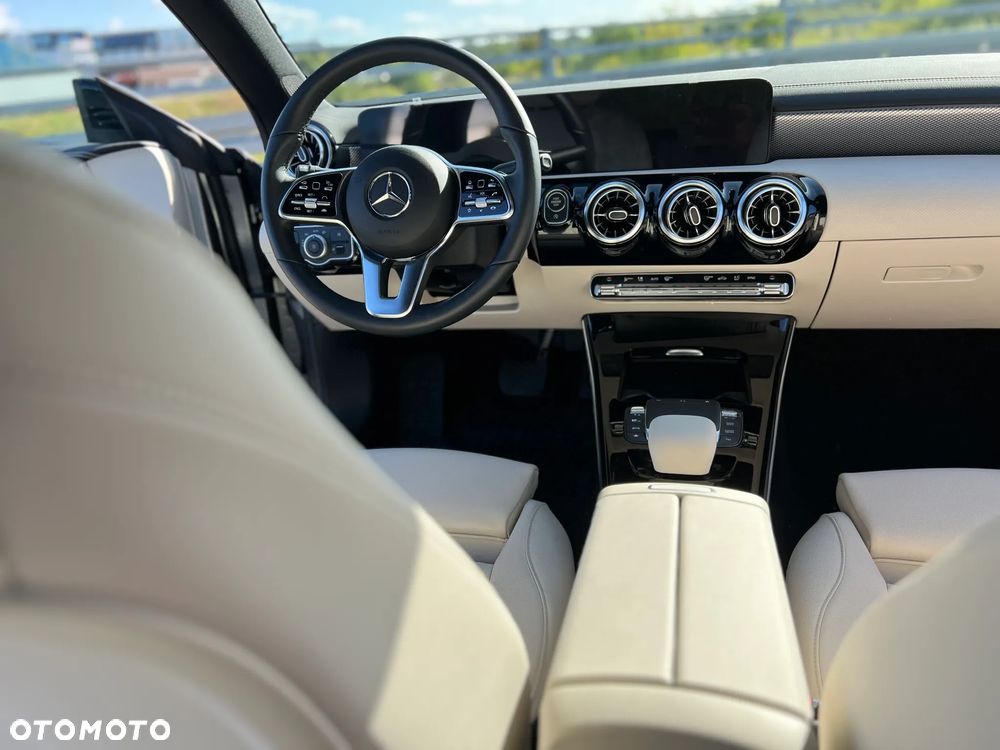 Mercedes-Benz CLA 220 d Progressive 8G-DCT - 8