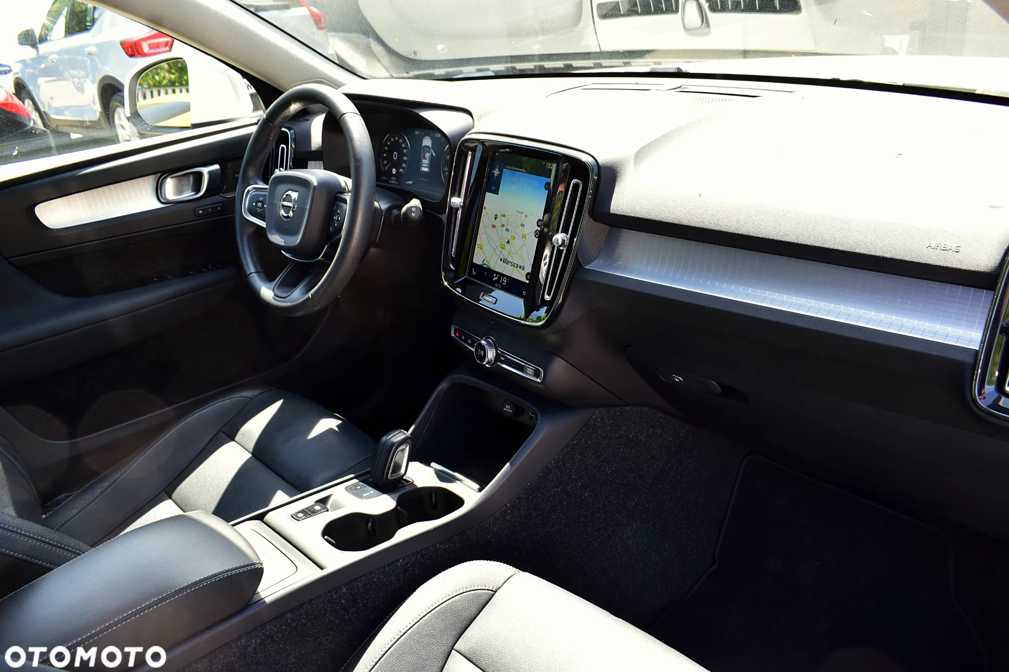 Volvo XC 40 T5 AWD Momentum Pro - 9