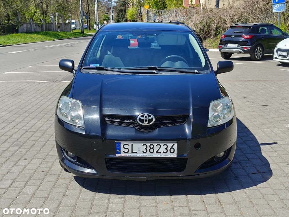 Toyota Auris 1.4 D-4D Luna - 11