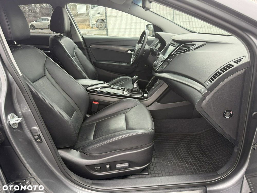 Hyundai i40 Kombi 1.7 CRDi Premium - 14