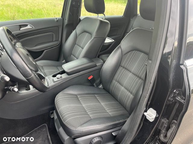 Mercedes-Benz Klasa B 180 d BlueEFFICIENCY Edition Style - 20