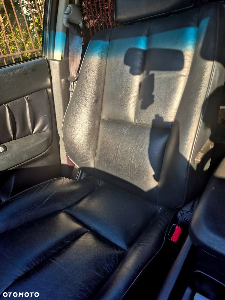 Mitsubishi Galant 2.5 V6 - 21