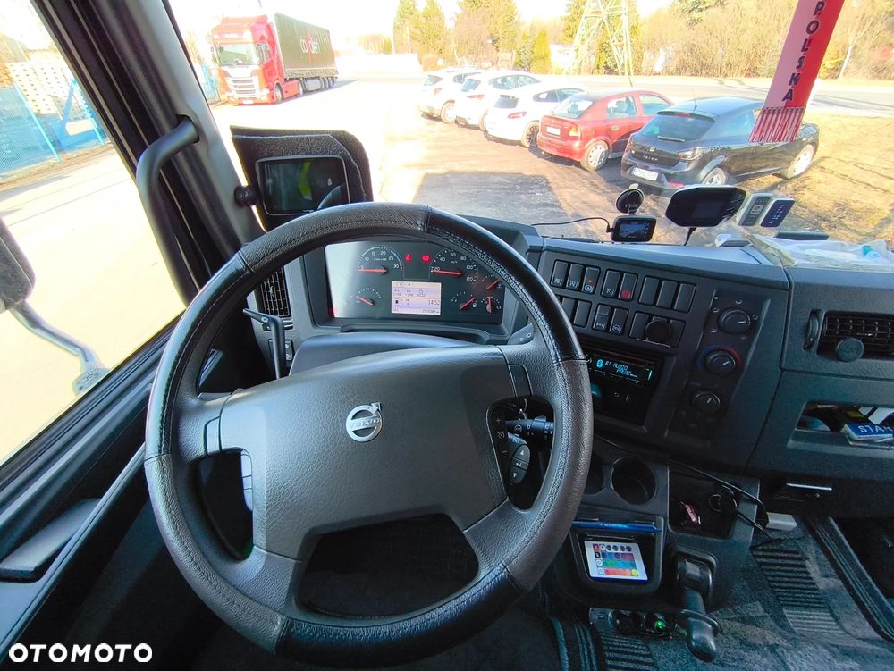 Volvo FL 210 - 14