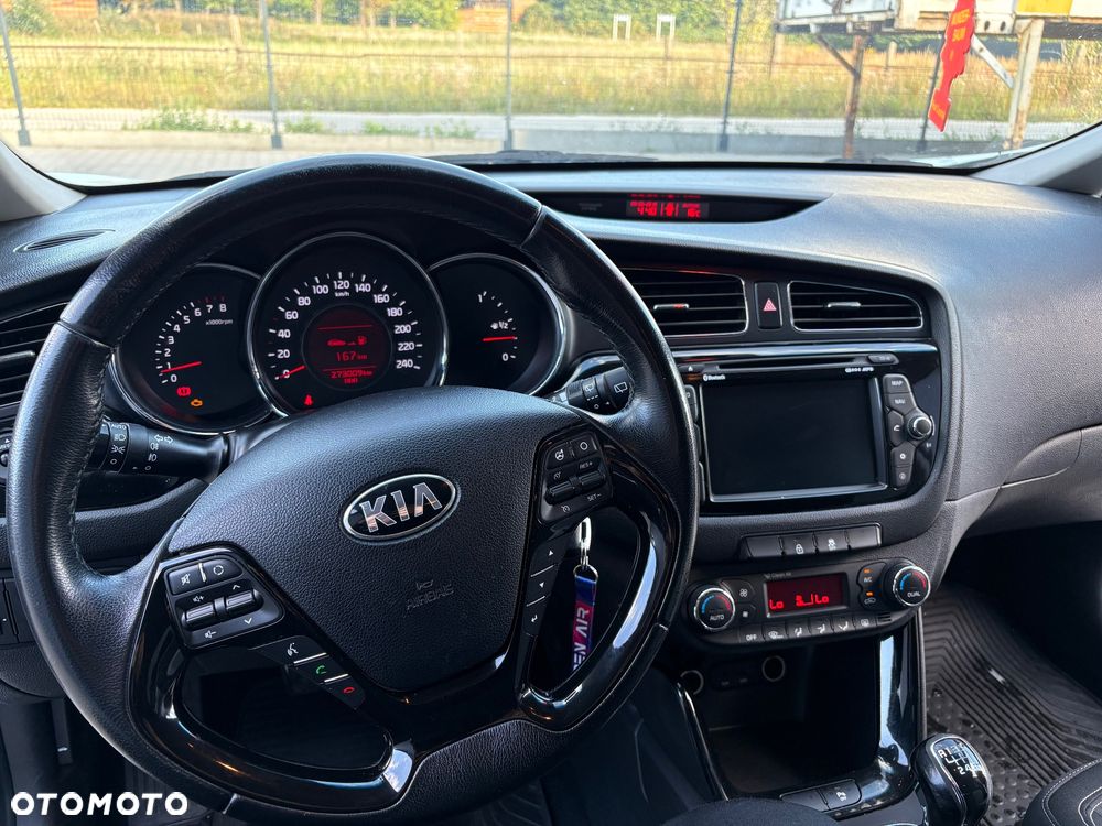 Kia Ceed - 21