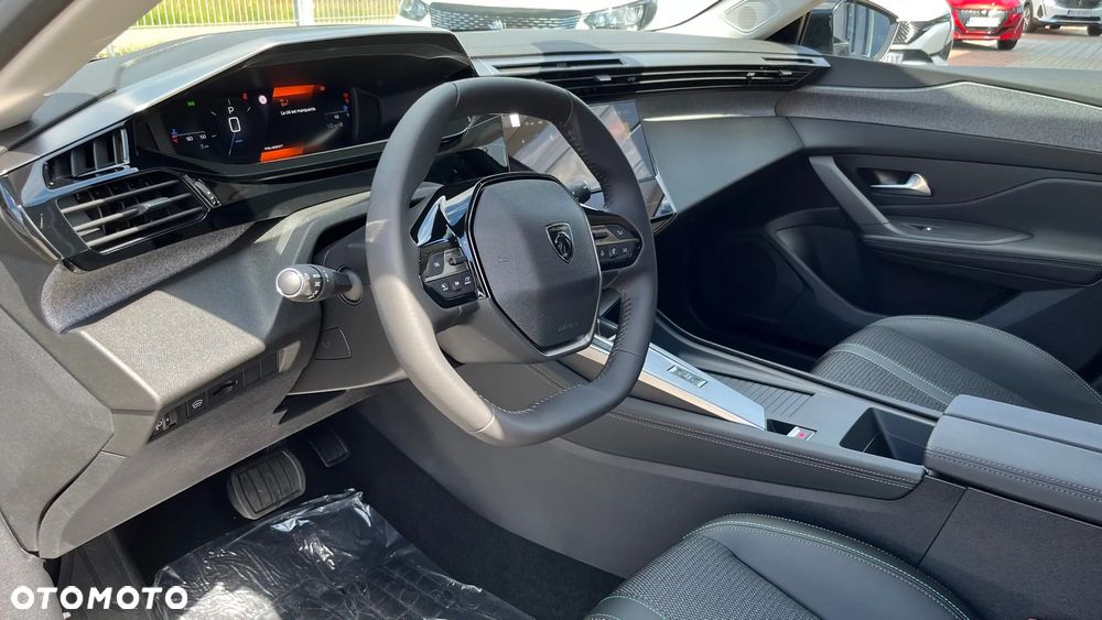 Peugeot 308 1.2 mHEV Allure S&S e-DCS6 - 13