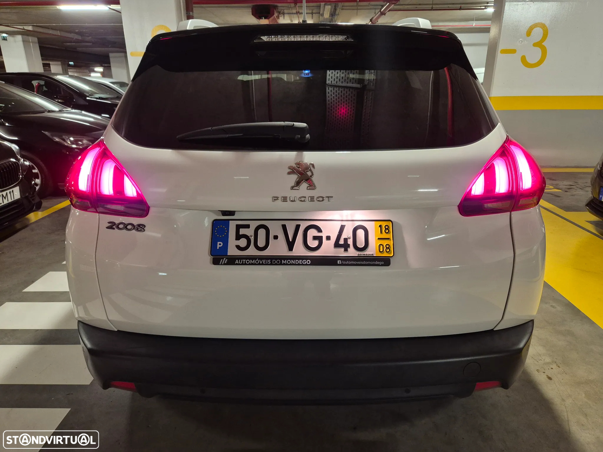 Peugeot 2008 1.5 BlueHDi Style - 6