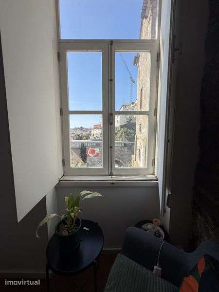 T0 mobiliado no centro do Porto com vista para o Rio Douro - Grande imagem: 2/8