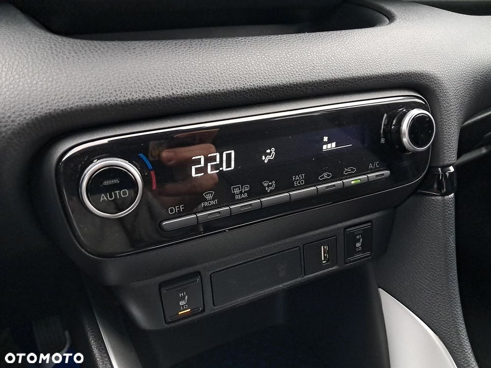 Toyota Yaris Hybrid 1.5 Comfort - 19