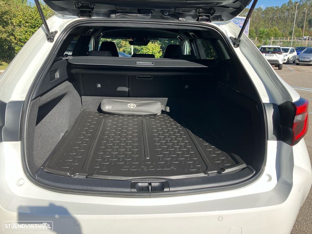 Toyota Corolla Touring Sports 1.8 Hybrid Comfort Plus - 10