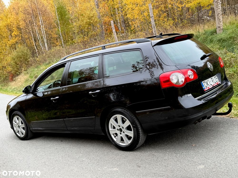 Volkswagen Passat - 2