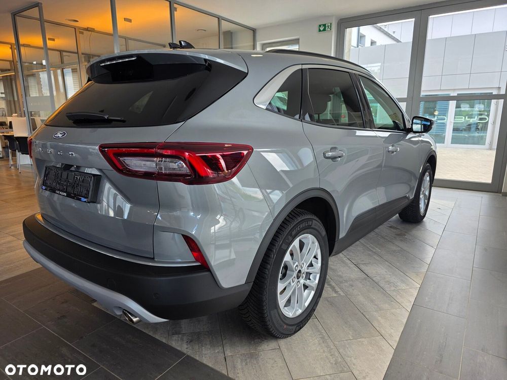 Ford Kuga - 7
