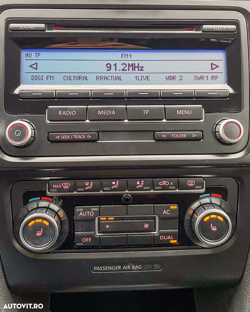 Volkswagen Golf 2.0 TDI DPF Comfortline 119 g - 12