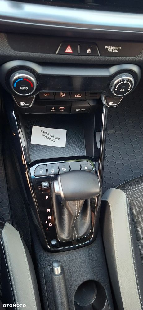 Kia Stonic 1.4 L - 9